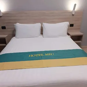 Miu 2*, Milano Italia